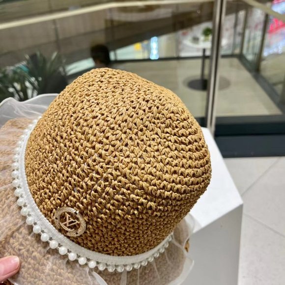 AUTHENTIC Louis Vuitton Hats main image 7